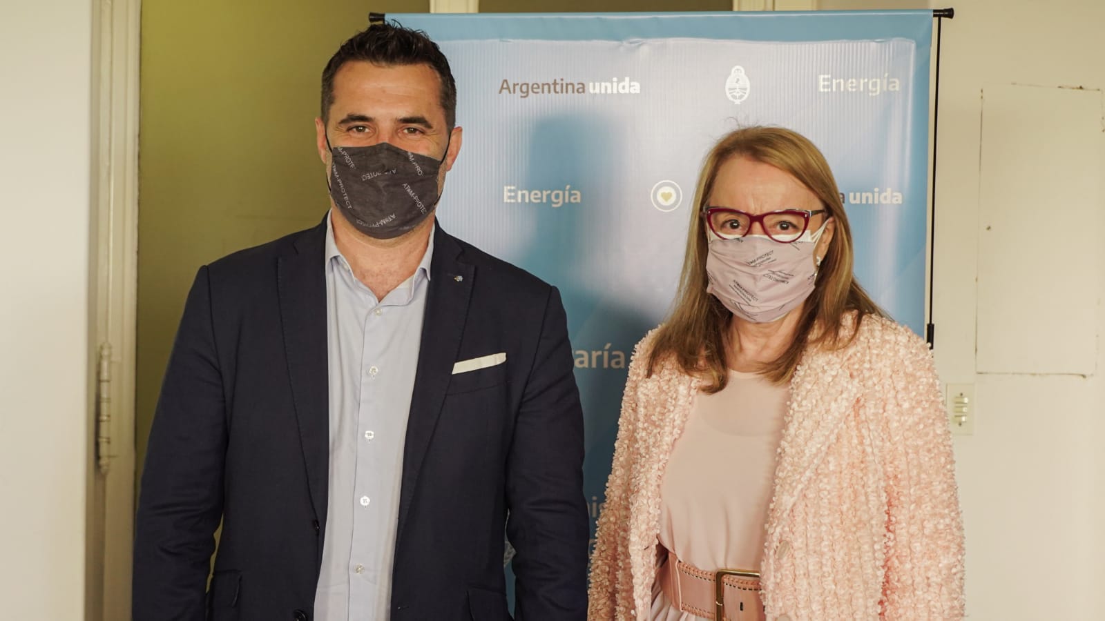 Alicia firmó convenios para realizar obras de gas en Santa Cruz