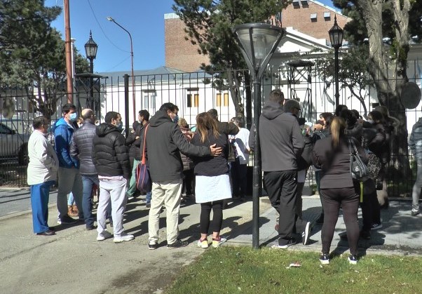 Médicos del Hospital Regional que salvaron Vidas en Pandemia, ahora no son escuchados ni recibidos por nadie en casa de Gobierno.