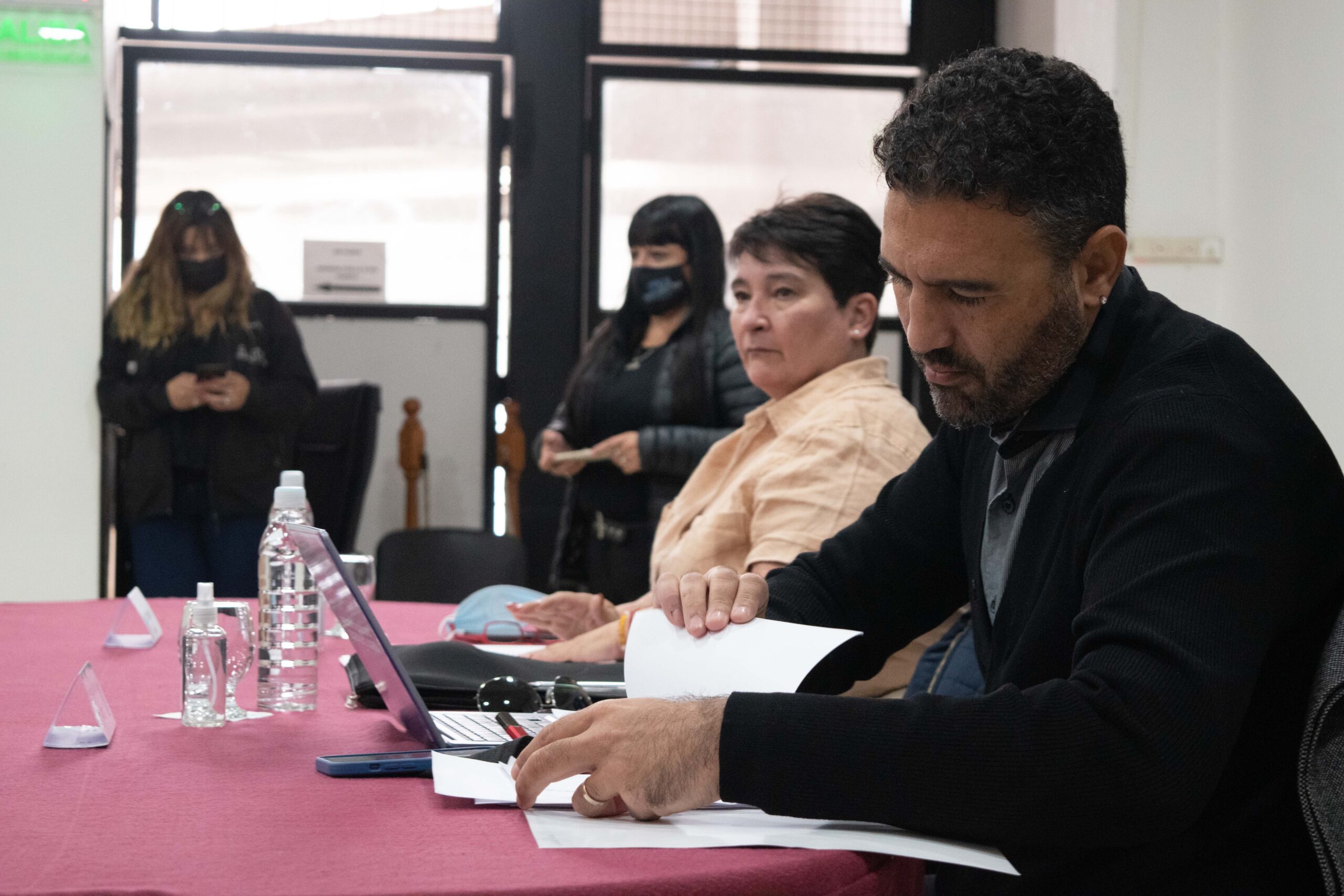 Municipales logran 50,7 en paritarias