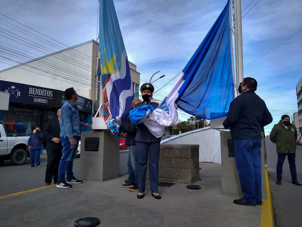 Izamiento dominical en Rio Gallegos