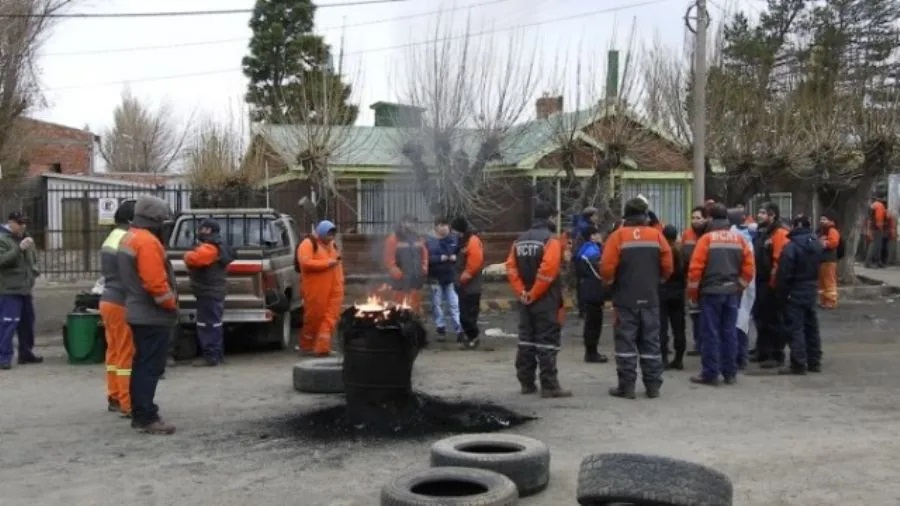 YCRT: Continua el reclamo de trabajadores