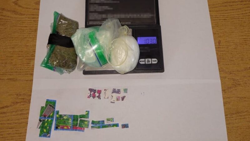 Puerto Deseado: Detienen en Sierra Grande a un Hombre que viajaba a Deseado y llevaba Cocaina, Marihuana y Lsd