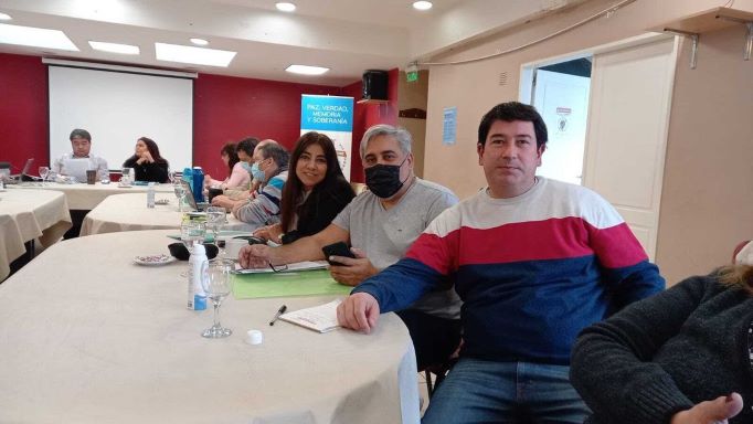 Salud:  En paritaria salarial APROSA participó junto a las otras entidades gremiales del sector, en el mismo y aprobó un aumento del 10%