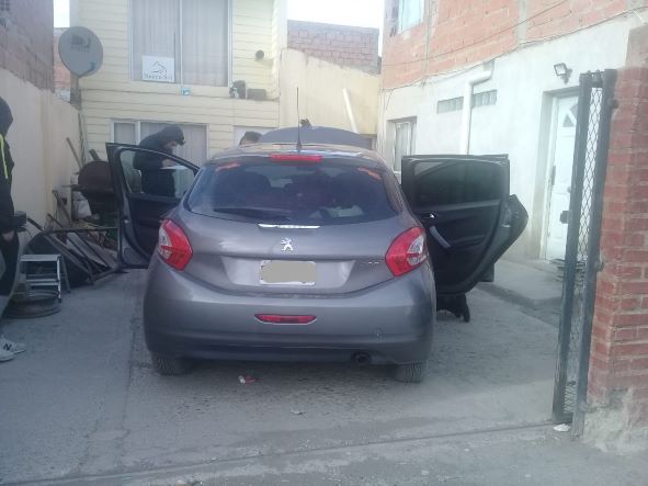 Madrugada Violenta: Amenazas con arma de fuego, intervención y allanamientos