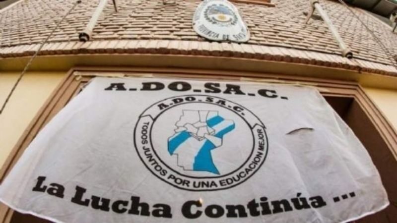 Docentes: Sin acuerdo con el Gobierno de Santa Cruz