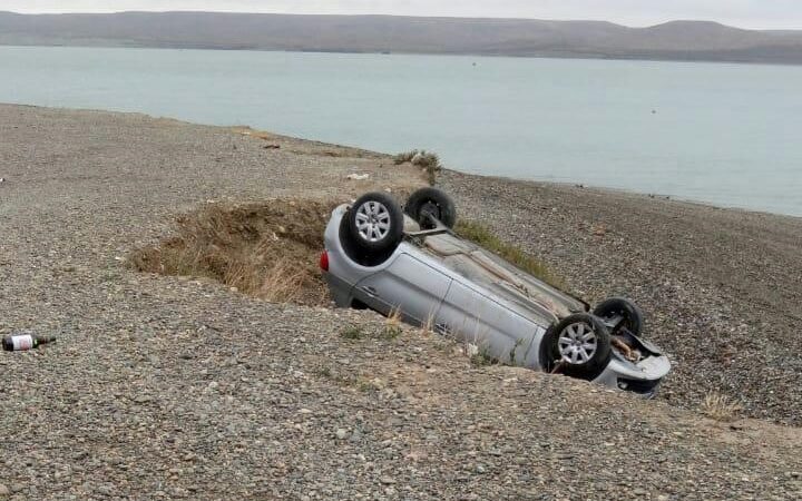 Policiales: Vuelco en la Costanera local