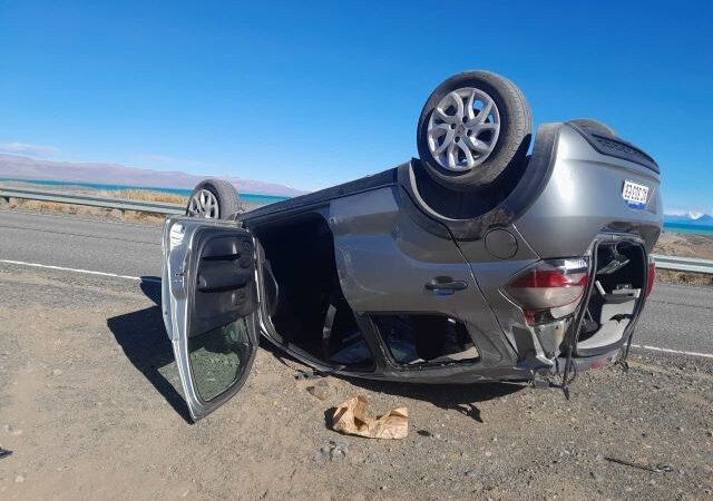 Calafate: Vuelco en la Ruta 40