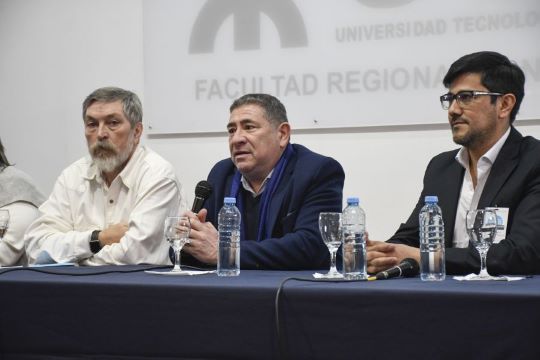Enrique: “No se puede dejar a los pibes sin clases justificando un accionar político partidario”