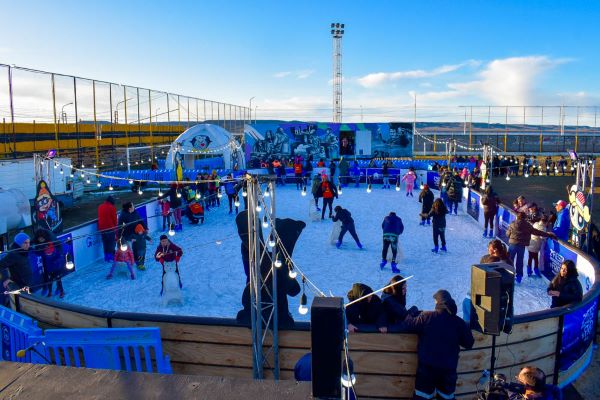 Pista de Hielo en cancha de Ferrocarril YCF